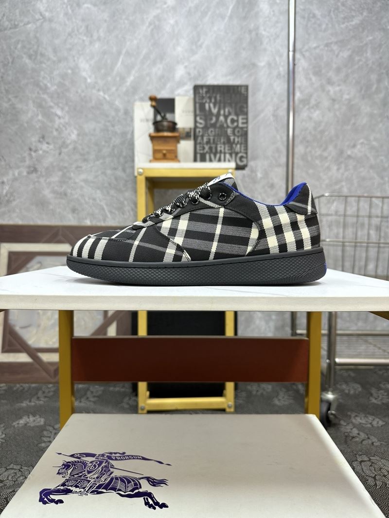 Burberry Low Shoes